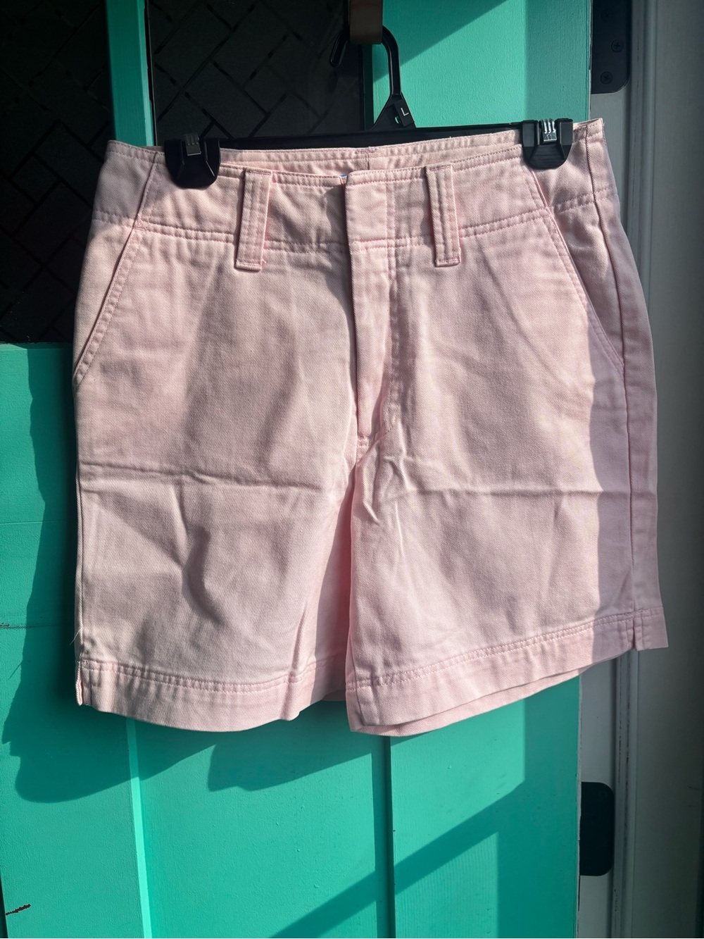 Dockers Women's Chino Bermuda Shorts in Pale Pink